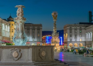 Fountain with evening atmosphere in the city center of Linz