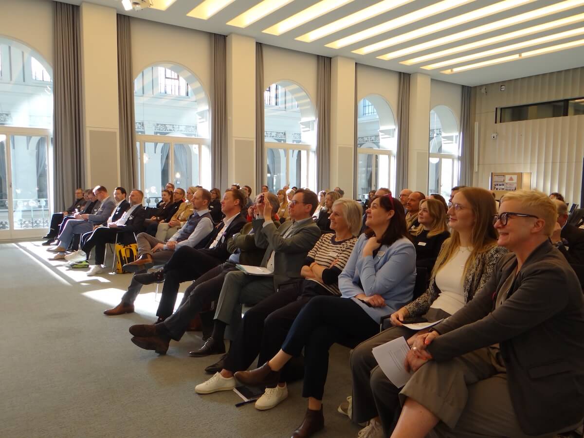 Anita Bock bringt für StadtRaumZukunft Fallbeispiele aus Wien mit